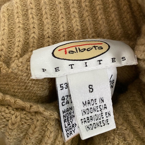 Talbots sweater Petite - Picture 4 of 5